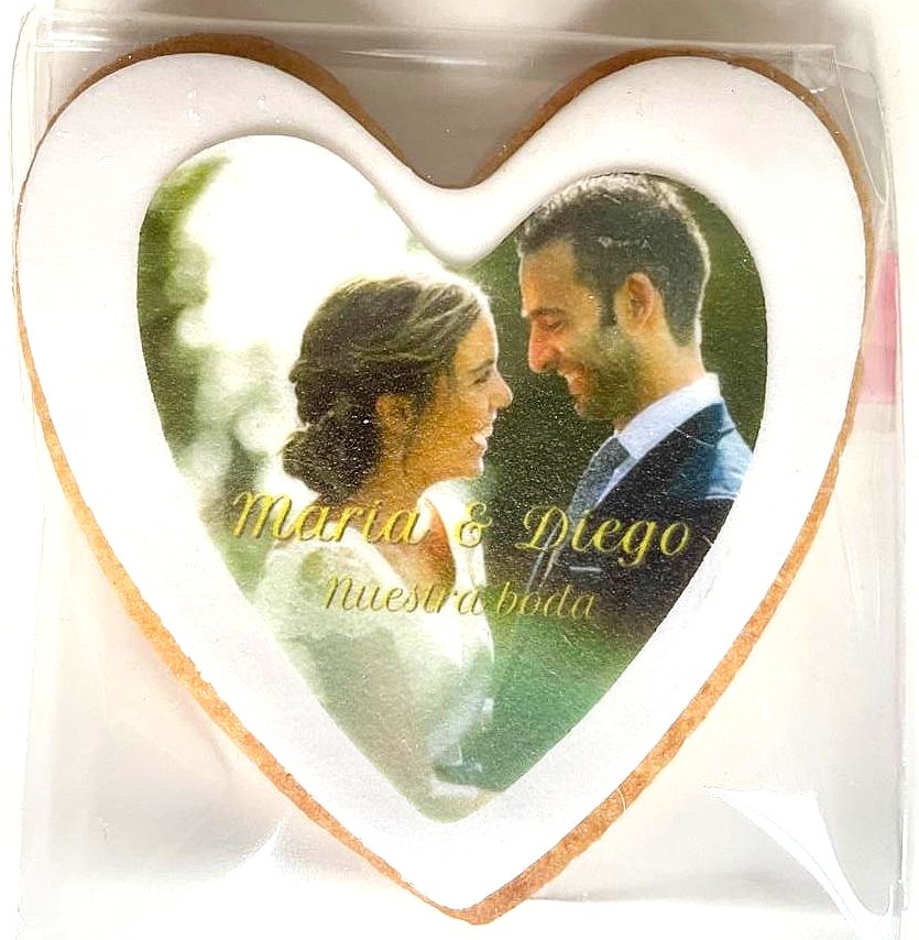 Galleta personalizada de 7cm x 7cm corazon con Fondant e impresion personalizada.
